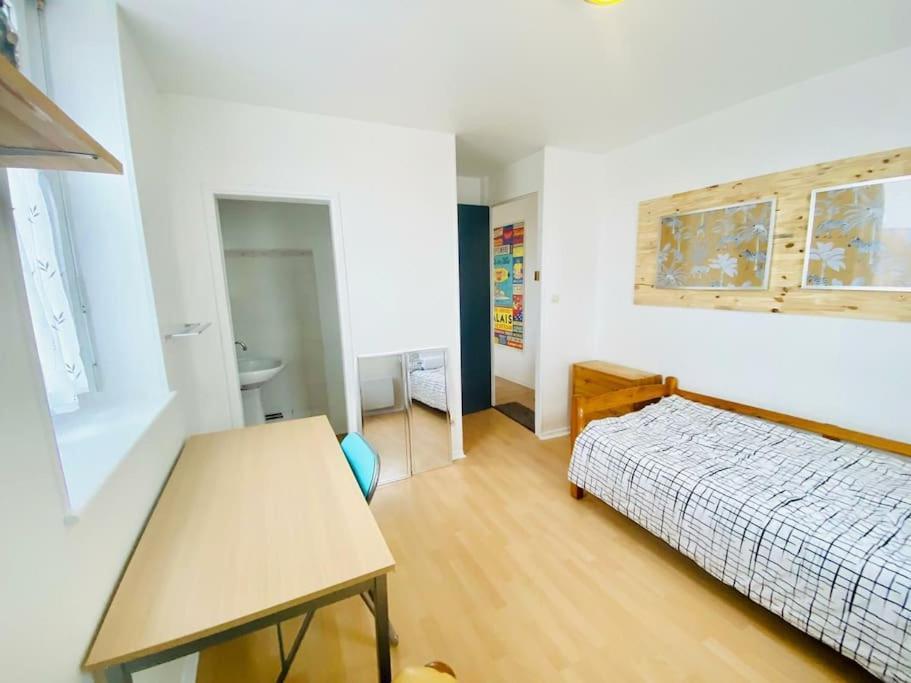 Appartement Renove Et Lumineux. Calais Exterior foto